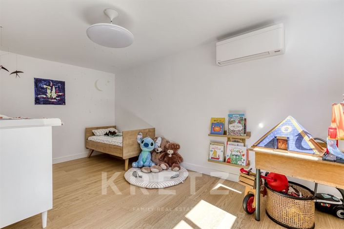 Image No.20-3 Bed House for sale