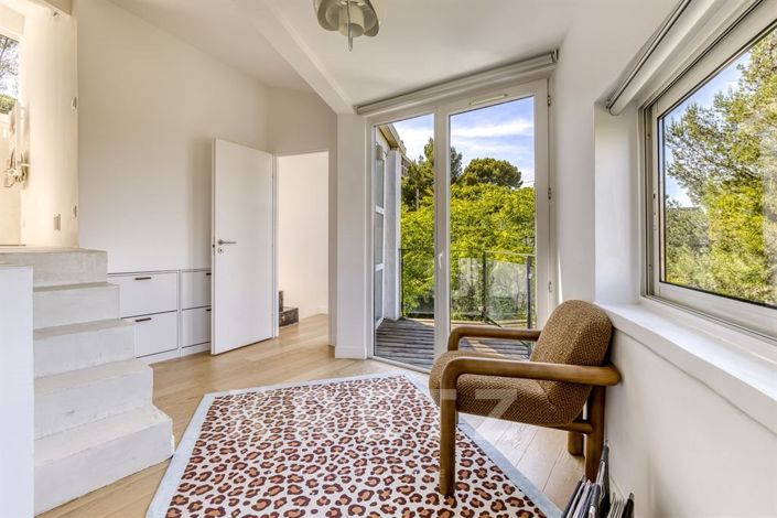 Image No.25-3 Bed House for sale