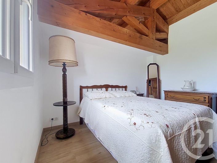 Image No.10-2 Bed House for sale