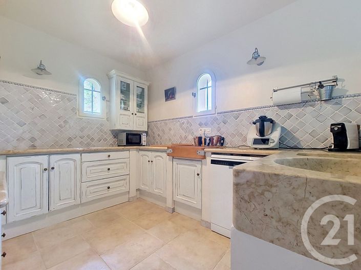 Image No.6-2 Bed House for sale