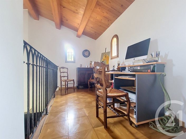 Image No.9-2 Bed House for sale