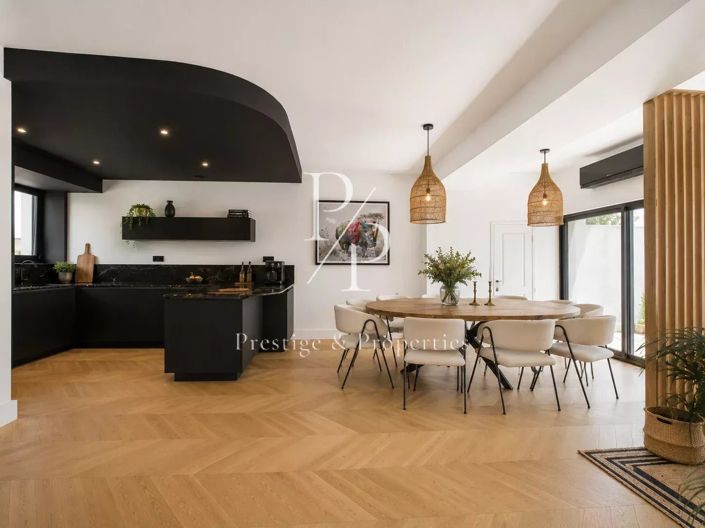 Image No.4-4 Bed House for sale