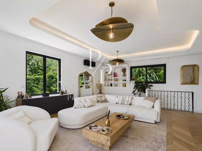 Image No.9-4 Bed House for sale