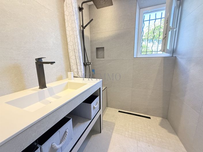 Image No.16-4 Bed House for sale