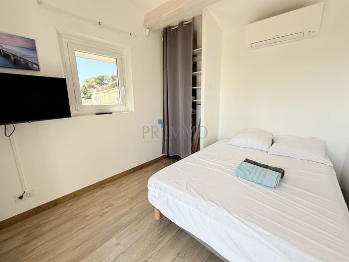 Image No.24-4 Bed House for sale