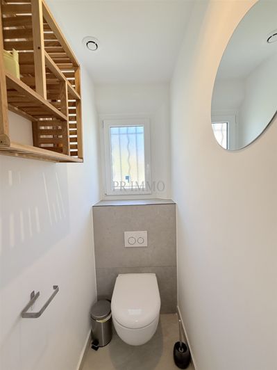 Image No.26-4 Bed House for sale
