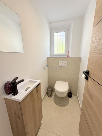 Image No.27-4 Bed House for sale