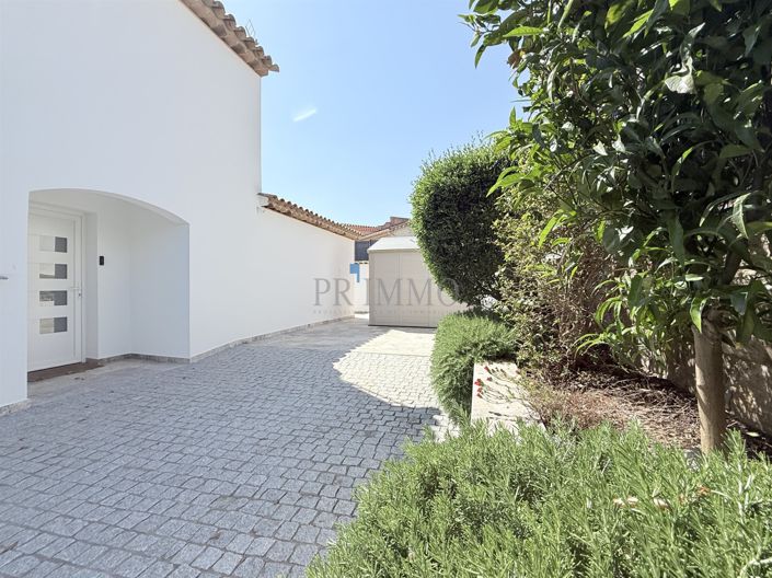 Image No.31-4 Bed House for sale
