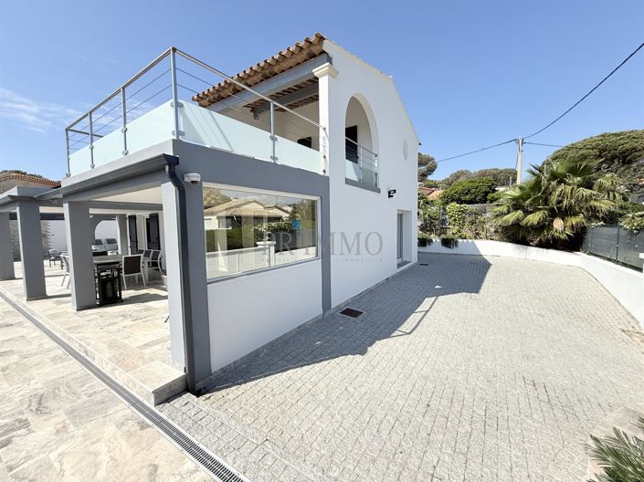 Image No.6-4 Bed House for sale