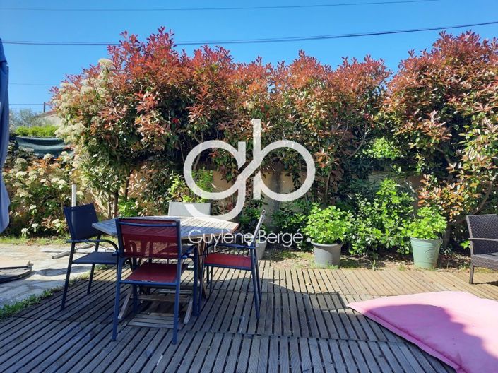 Image No.9-5 Bed House for sale
