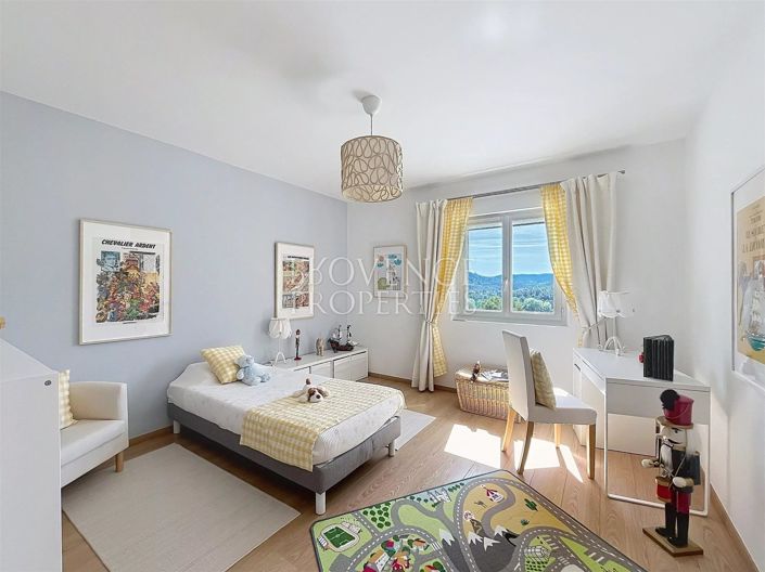 Image No.16-4 Bed House for sale