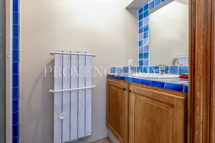 Image No.16-7 Bed House for sale