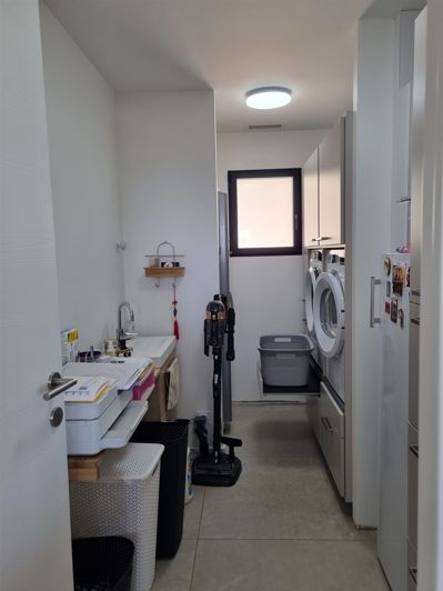 Image No.28-4 Bed House for sale