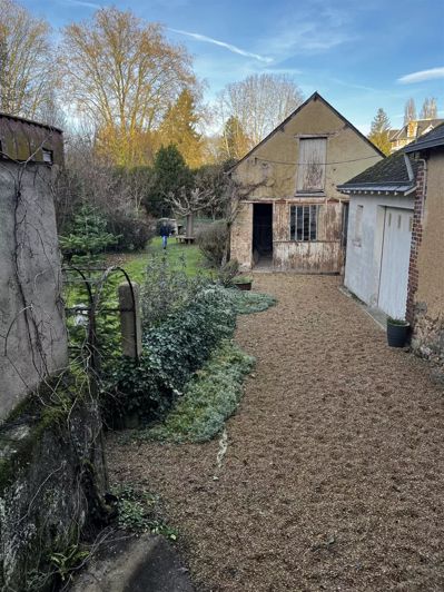 Image No.15-6 Bed House for sale