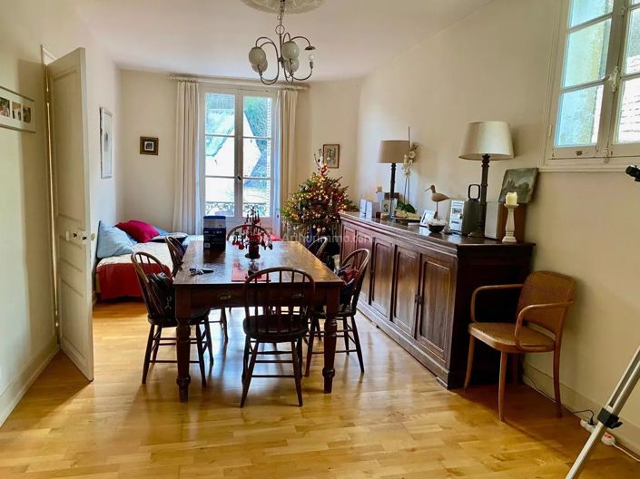 Image No.4-6 Bed House for sale