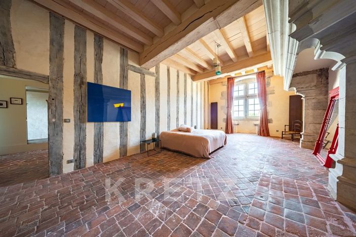Image No.16-4 Bed House for sale
