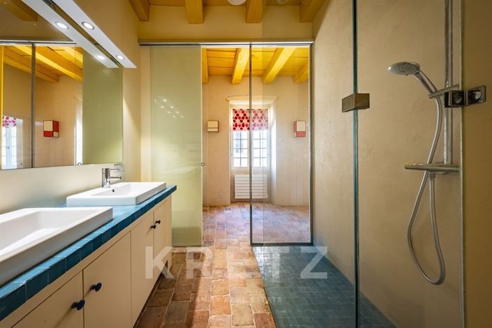 Image No.22-4 Bed House for sale