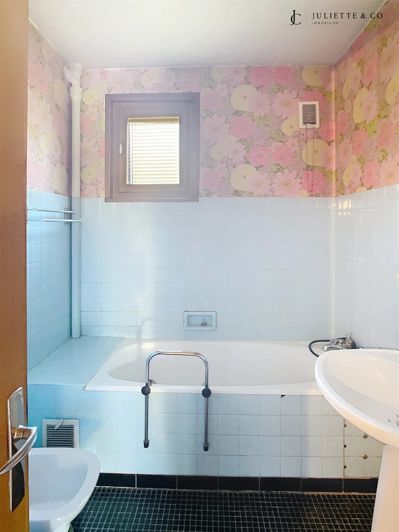Image No.13-5 Bed House for sale