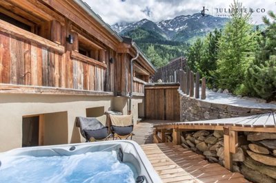 1 - Les Houches, Property