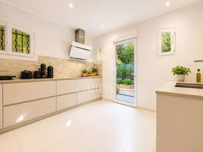 Image No.4-3 Bed House for sale