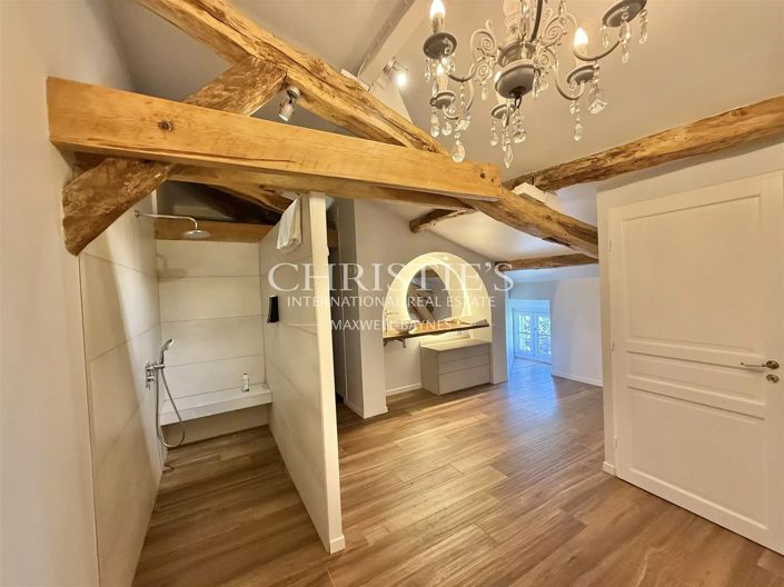 Image No.16-7 Bed House for sale
