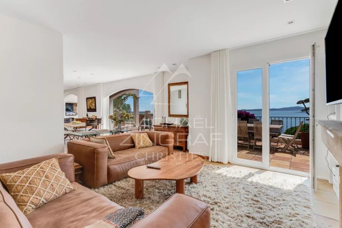 Image No.9-5 Bed House for sale