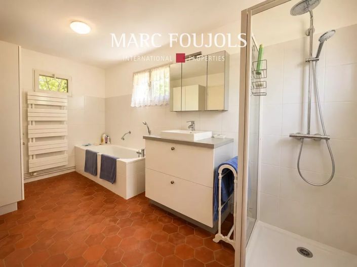 Image No.16-4 Bed House for sale
