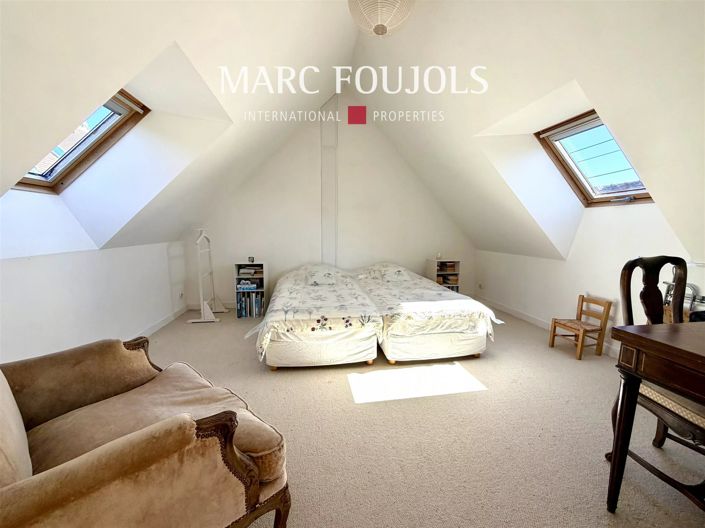 Image No.18-4 Bed House for sale
