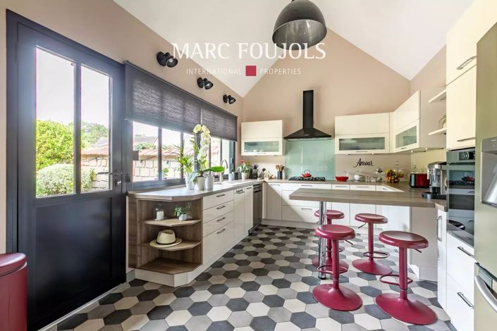 Image No.16-4 Bed House for sale
