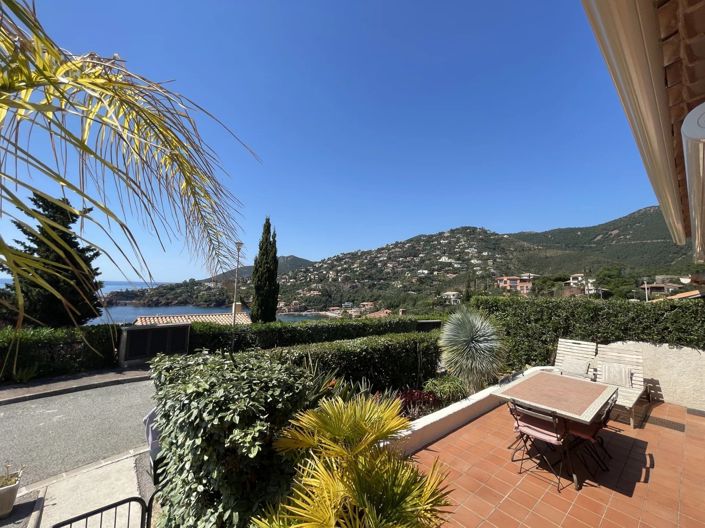 Image No.2-2 Bed House for sale