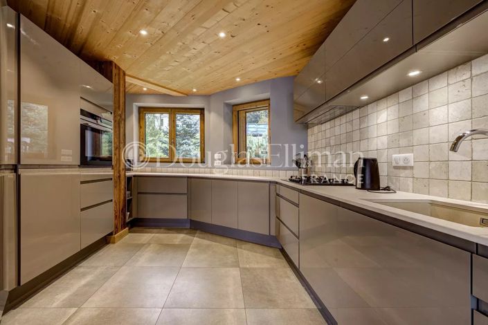 Image No.11-4 Bed House for sale