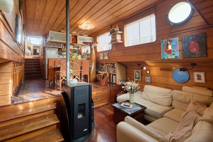 Image No.4-4 Bed Property for sale