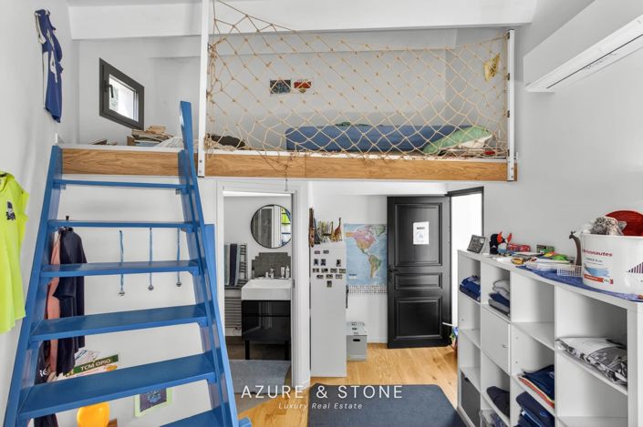 Image No.22-4 Bed House for sale
