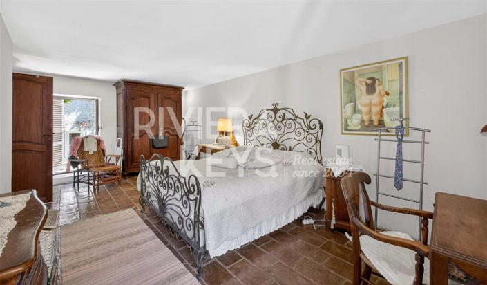 Image No.18-2 Bed House for sale