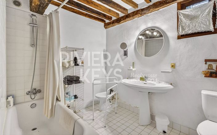 Image No.22-2 Bed House for sale