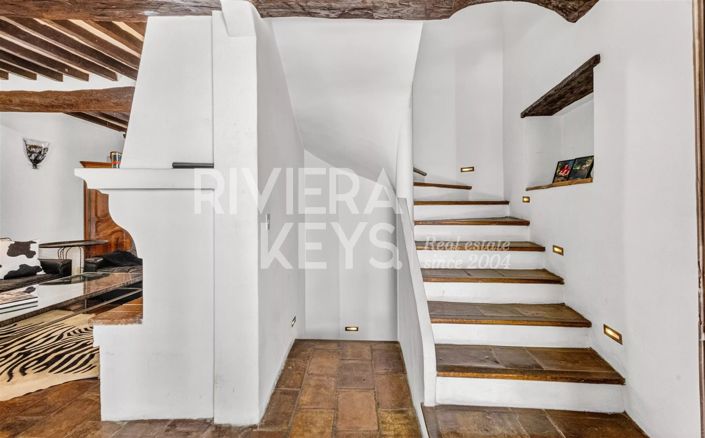Image No.25-2 Bed House for sale