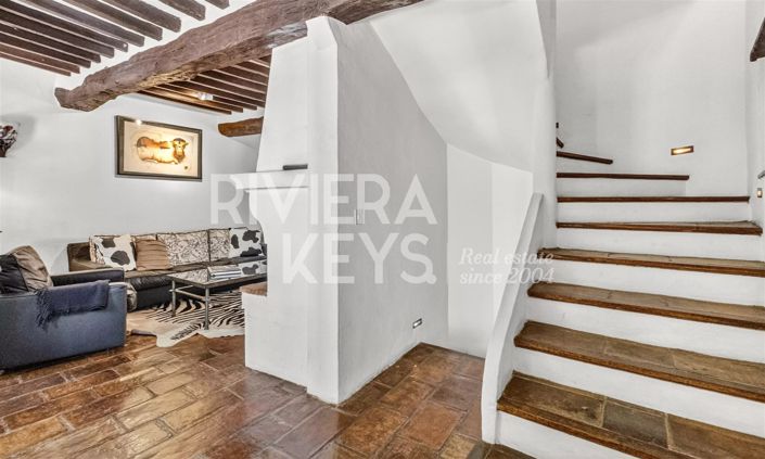 Image No.26-2 Bed House for sale