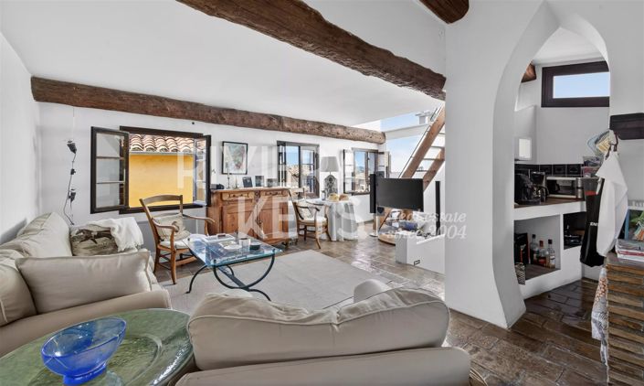 Image No.5-2 Bed House for sale