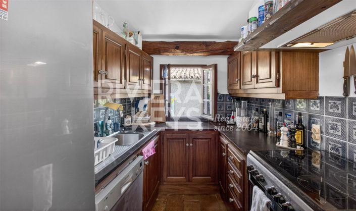 Image No.9-2 Bed House for sale