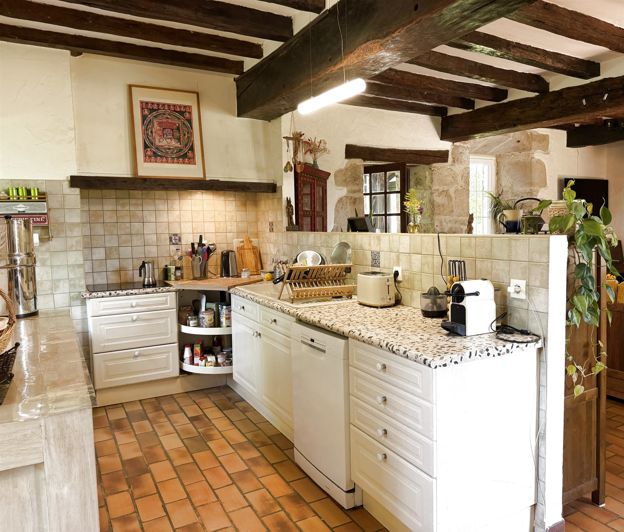Image No.8-3 Bed House for sale