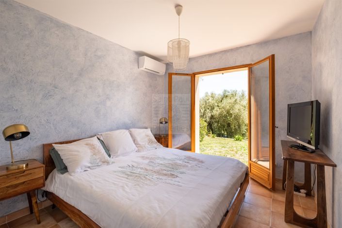 Image No.14-4 Bed House for sale