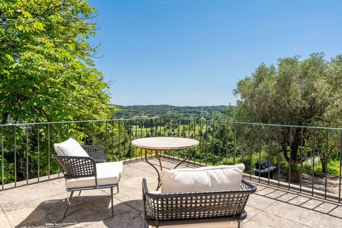 Image No.6-7 Bed House for sale