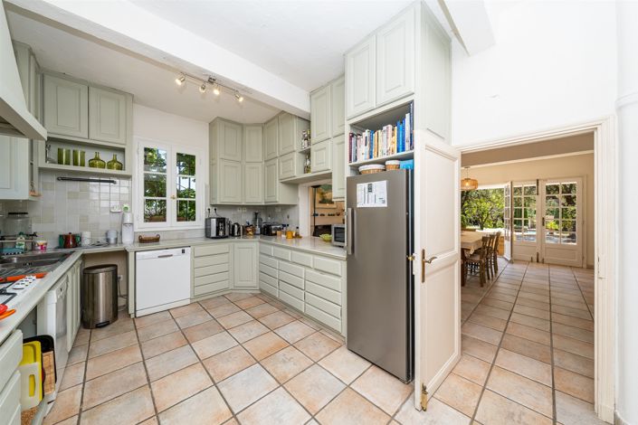 Image No.9-7 Bed House for sale