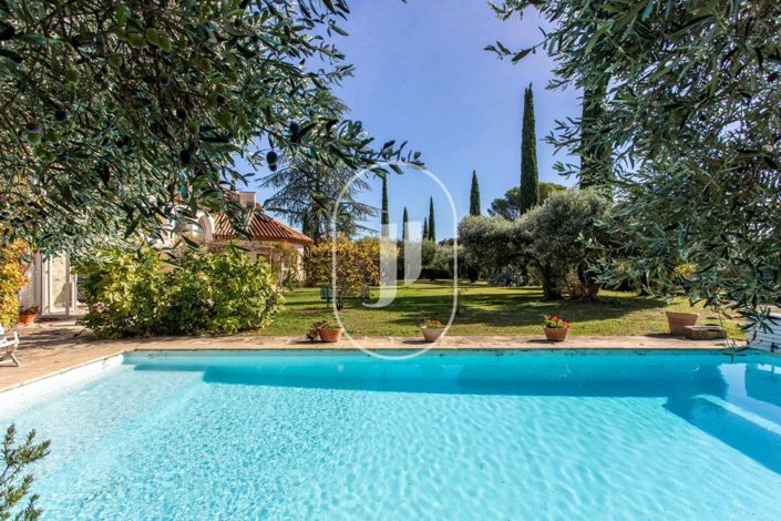 Image No.10-5 Bed House for sale
