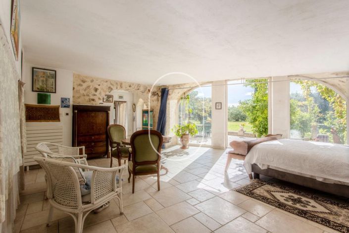 Image No.6-5 Bed House for sale