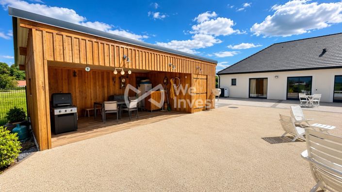 Image No.19-4 Bed Property for sale