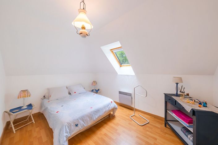 Image No.17-7 Bed House for sale