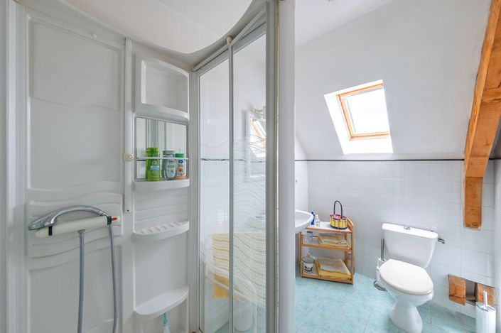 Image No.21-7 Bed House for sale