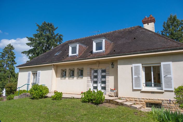 Image No.23-7 Bed House for sale