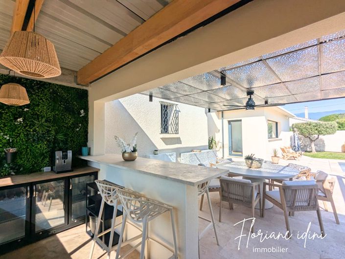 Image No.14-3 Bed House for sale